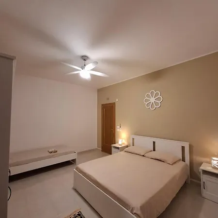 Daisy Conversano-polignano A Mare 콘베르사노