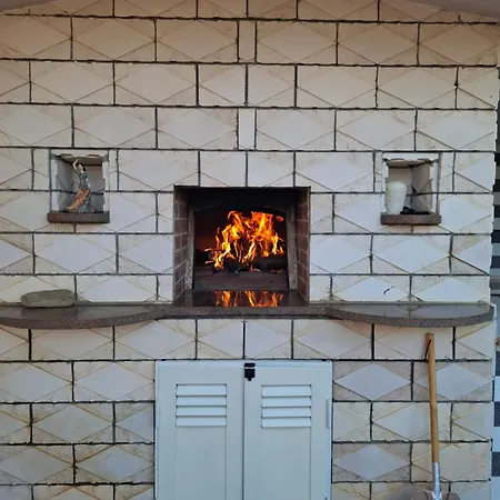 Daisy Conversano-polignano A Mare