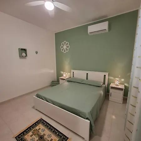 Daisy Conversano-polignano A Mare Oda ve Kahvaltı 4*